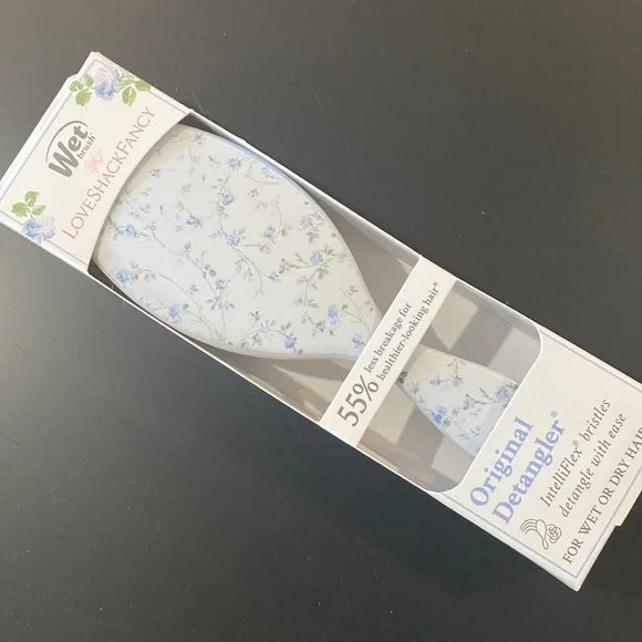 Wet Brush x LoveShackFancy original detangler hair brush in English Ivy - NWT - Picture 2 of 8